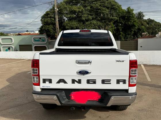 FORD RANGER 3.2 XLT 4X4 CD 20V DIESEL 4P AUTOMÁTICO